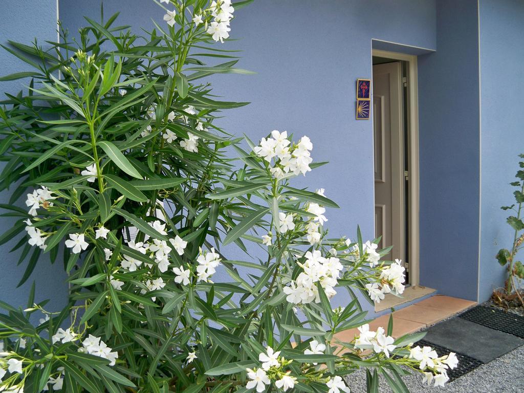 Chambres D'Hotes Relais Milord Estialescq Ngoại thất bức ảnh